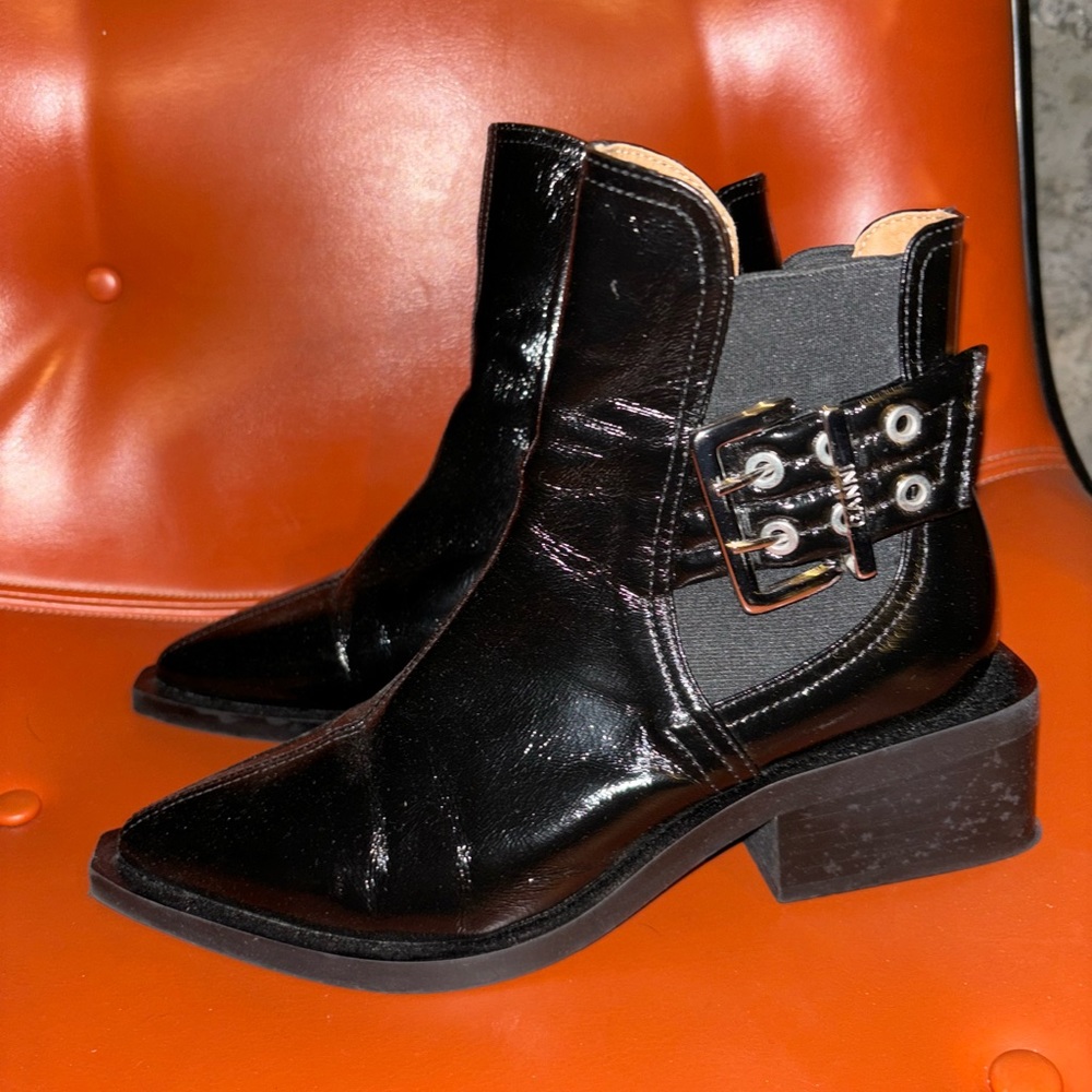 EUC - GANNI Black Patent Leather Buckle Chelsea Moto Booties- Sz 37 - Picture 4 of 6